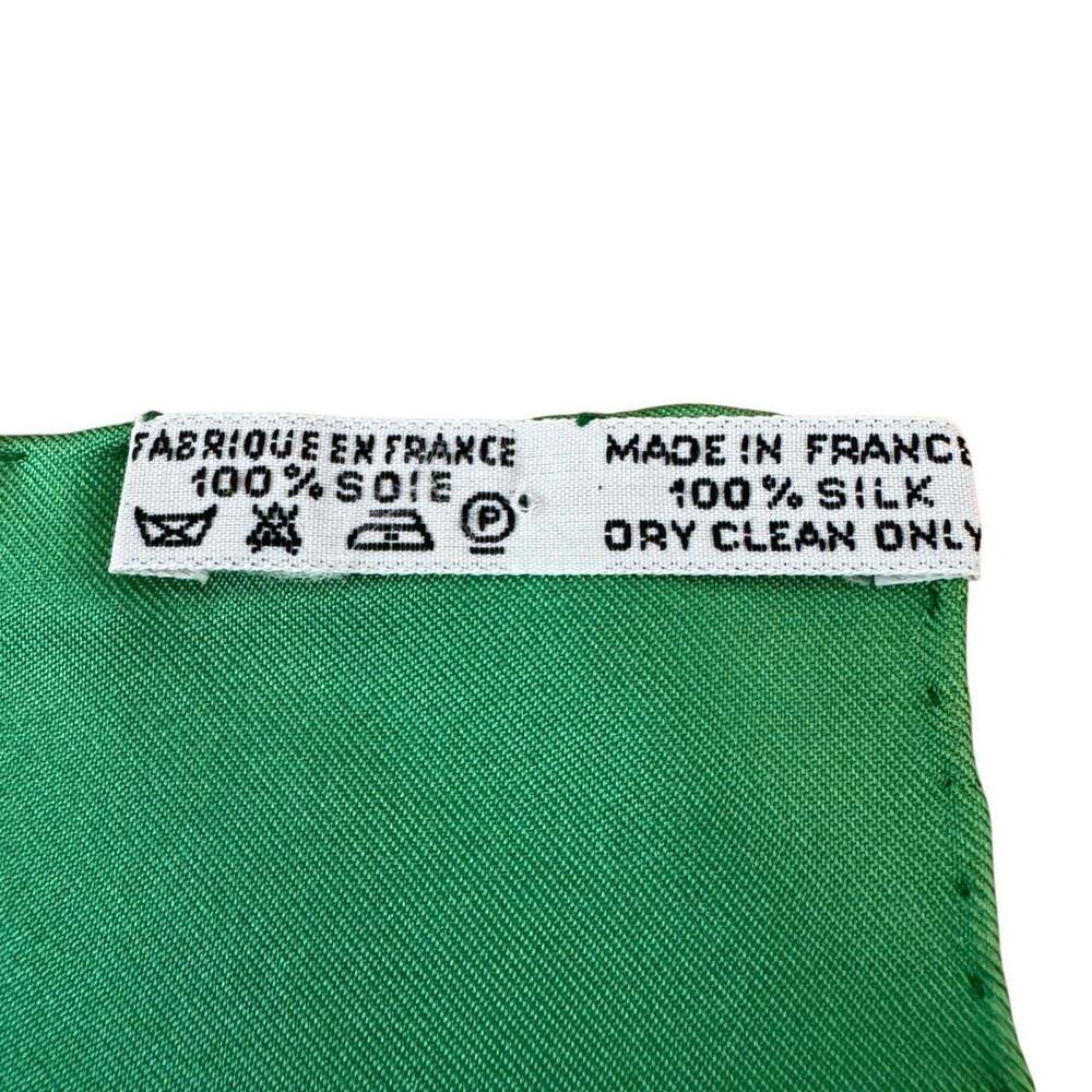 HERMES Authentic Green Scarf - Picture 6 of 7